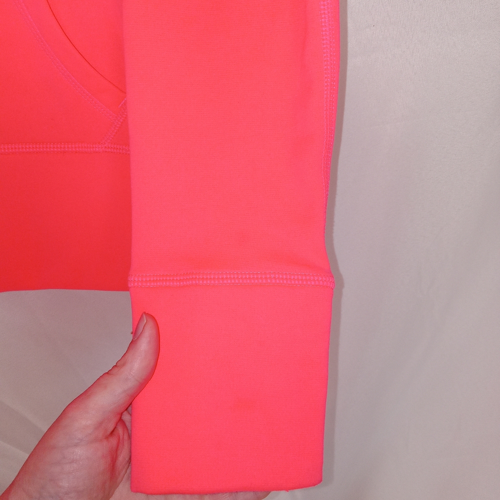 Nike Neon Coral Pink Pullover Hoodie size XS Polyester Pouch Pocket Long Sleeve - Picture 4 of 12